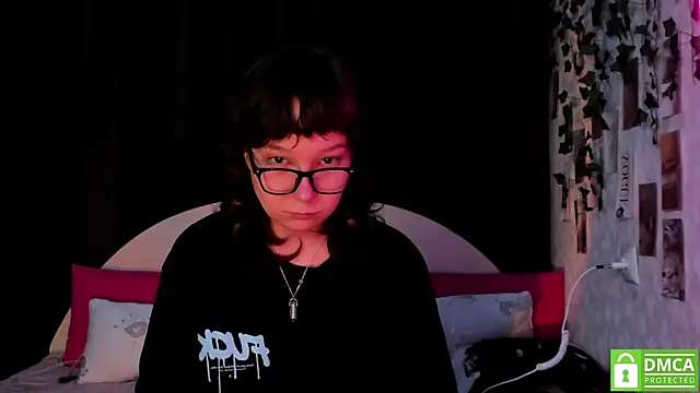 dreamgirllovee online show from September 27, 3:33 am