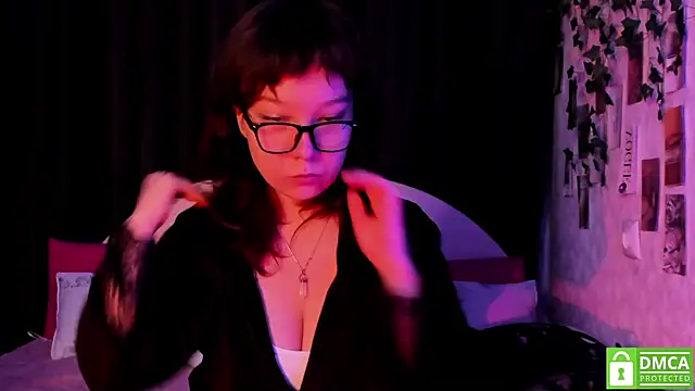 dreamgirllovee online show from October 1, 3:12 am