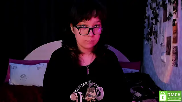 dreamgirllovee online show from October 11, 9:24 pm