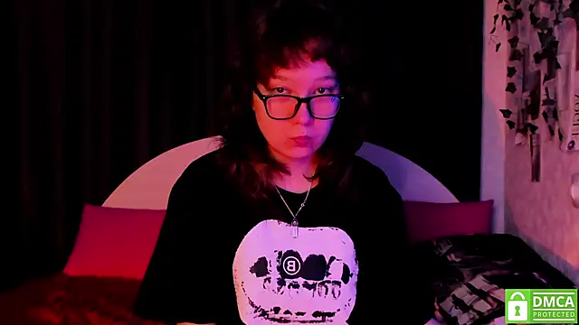 dreamgirllovee online show from October 17, 10:23 pm