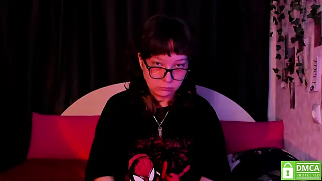 dreamgirllovee online show from October 19, 1:50 am