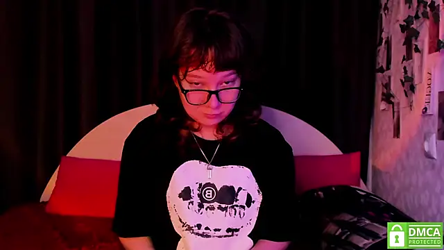 dreamgirllovee online show from October 27, 2:04 am