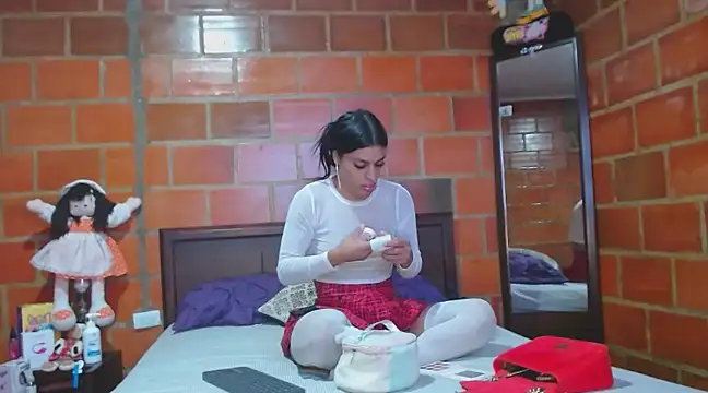 Snapshot of golositha29 chatting on December 18, 9:40 pm golositha29 online show from December 18, 9:40 pm