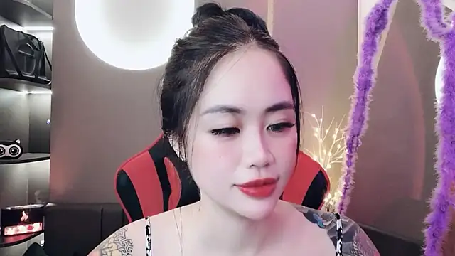 Snapshot of witch-39 chatting on December 29, 4:16 am witch-39 online show from December 29, 4:16 am