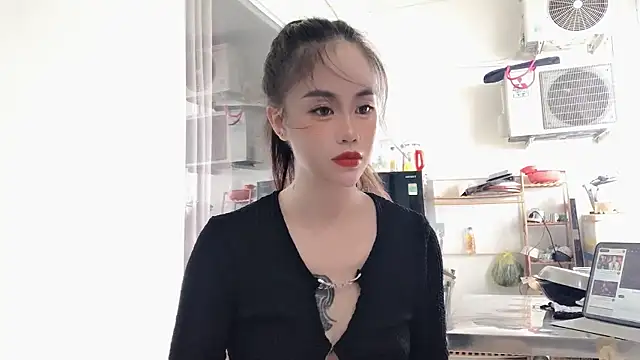 Snapshot of witch-39 chatting on October 9, 5:49 am witch-39 online show from October 9, 5:49 am