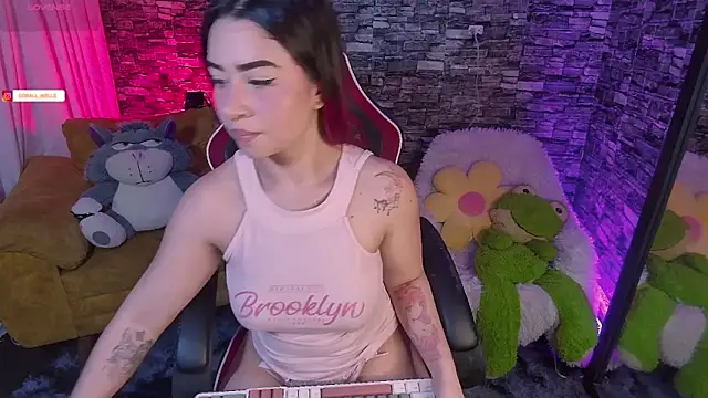 corallwells online show from January 18, 10:24 pm