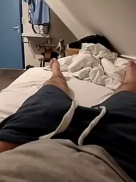 Snapshot of blak1093 chatting on January 20, 5:48 pm blak1093 online show from January 20, 5:48 pm