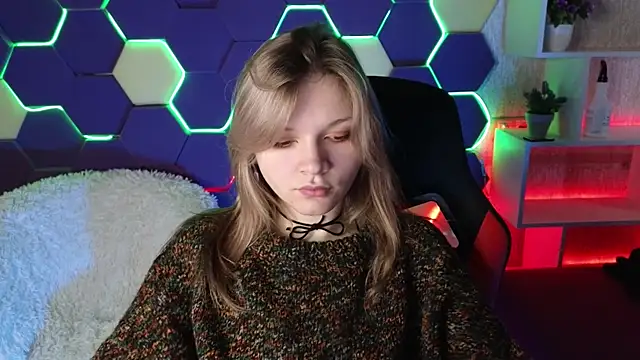 Snapshot of LitaBrom chatting on December 27, 4:26 am LitaBrom online show from December 27, 4:26 am