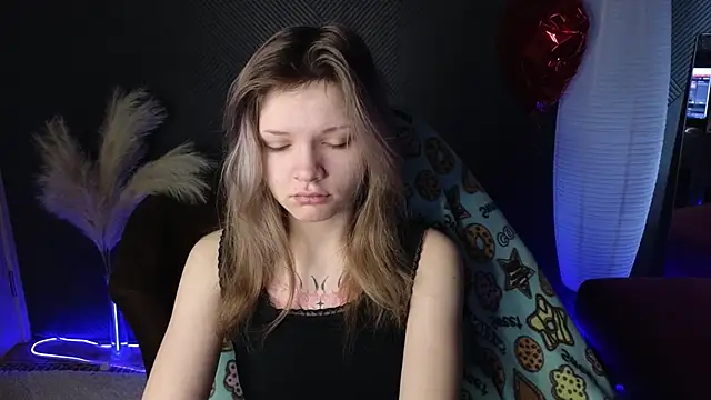 Snapshot of LitaBrom chatting on March 15, 1:08 am LitaBrom online show from March 15, 1:08 am