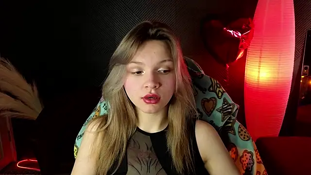 Snapshot of LitaBrom chatting on March 19, 4:14 am LitaBrom online show from March 19, 4:14 am