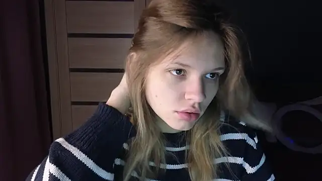 Snapshot of LitaBrom chatting on October 8, 1:58 am LitaBrom online show from October 8, 1:58 am