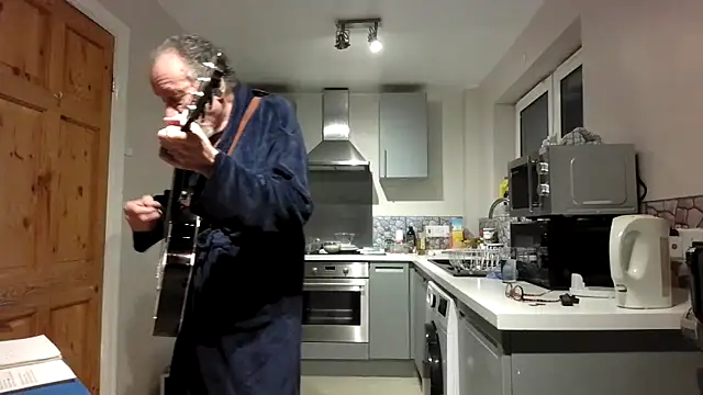 jimmybenido online show from February 10, 5:39 pm