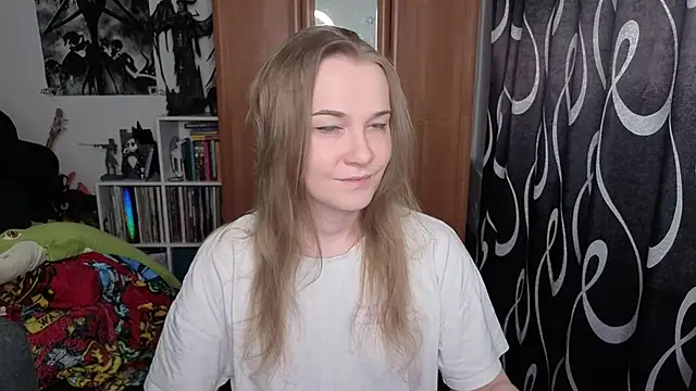 stellablondy online show from June 13, 1:09 pm