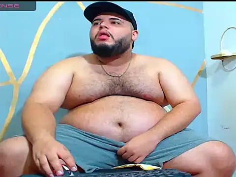 Snapshot of damian_chubby chatting on November 5, 10:43 pm damian chubby online show from November 5, 10:43 pm