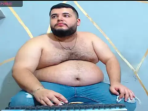 Snapshot of damian_chubby chatting on November 8, 8:47 am damian chubby online show from November 8, 8:47 am