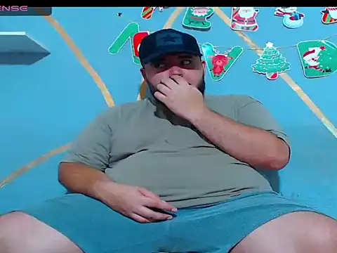 Snapshot of damian_chubby chatting on November 27, 4:58 am damian chubby online show from November 27, 4:58 am