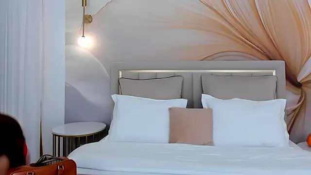 CamillaLarson online show from October 15, 3:06 am