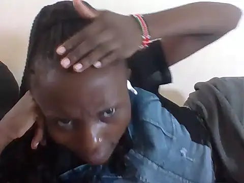 SexyNeedle22 online show from November 19, 8:25 am