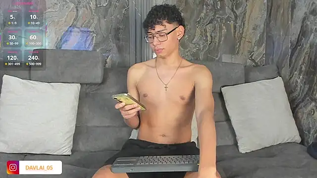 Daviid laidd online show from November 20, 9:14 pm