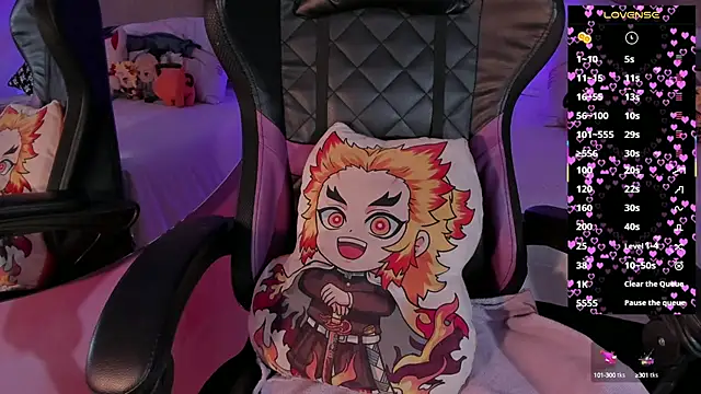 IamNayuta online show from October 6, 7:33 pm