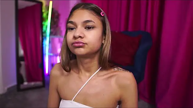 Snapshot of AshaYuva chatting on January 11, 9:04 pm AshaYuva online show from January 11, 9:04 pm