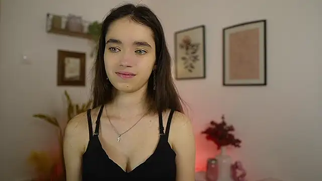 Gia Paige18 online show from February 18, 7:21 pm