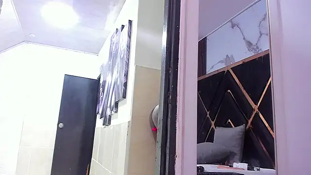 sweetebonny1 online show from December 3, 4:39 pm