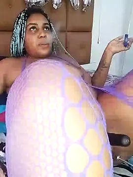 ELLA KELLY online show from February 25, 3:05 pm