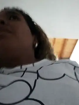 ELLA KELLY online show from October 19, 11:33 am