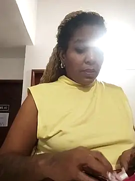 ELLA KELLY online show from November 5, 11:32 am