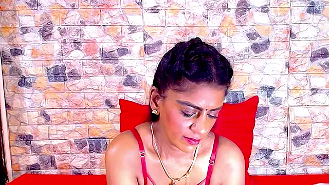 Snapshot of EroticSexyStripper chatting on July 16, 12:33 pm EroticSexyStripper online show from July 16, 12:33 pm