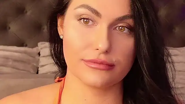 Snapshot of KrisNoir chatting on September 10, 7:52 am KrisNoir online show from September 10, 7:52 am