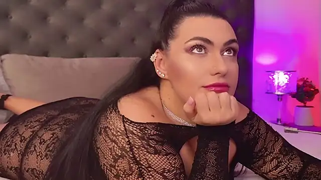 Snapshot of KrisNoir chatting on November 15, 11:29 am KrisNoir online show from November 15, 11:29 am