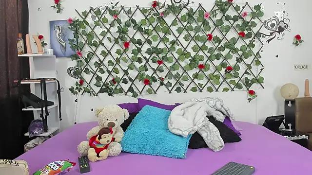 1lovelygirls online show from December 27, 12:12 pm