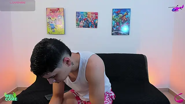 jonathanjoestar  online show from September 19, 9:59 pm