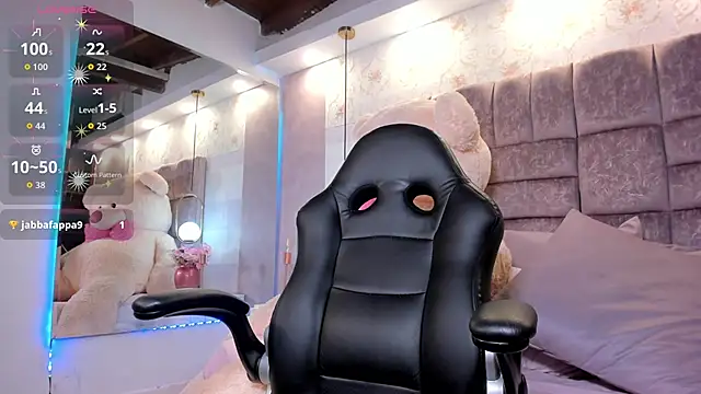 amina west online show from October 3, 3:58 am