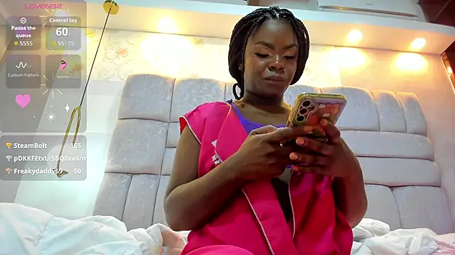 amina west online show from October 4, 12:03 pm