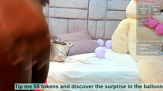 amina west online show from November 2, 10:50 am