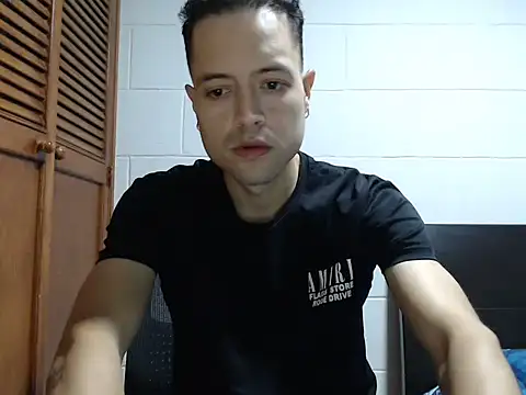 dimitriquiet05 online show from February 21, 7:20 am