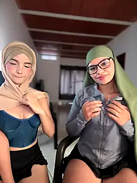 lalilamassu1 online show from October 29, 9:27 pm