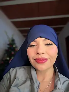 Snapshot of lalilamassu1 chatting on November 29, 10:35 pm lalilamassu1 online show from November 29, 10:35 pm