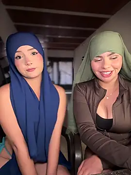 lalilamassu1 online show from February 16, 9:22 pm