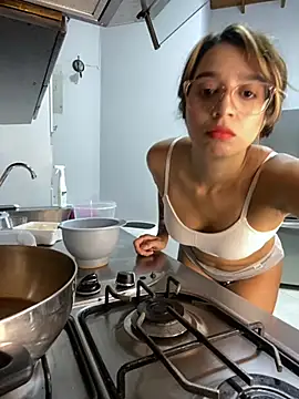ArianaWolff online show from June 20, 4:59 am