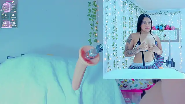 Tiffanny Love  online show from January 14, 9:45 am