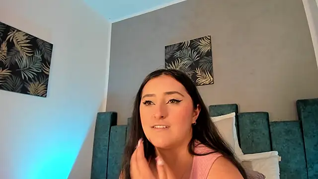 Snapshot of Kathia_Morelli chatting on May 7, 1:16 pm Kathia Morelli online show from May 7, 1:16 pm
