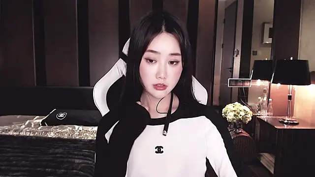 Snapshot of Cartier-__Daji- chatting on February 15, 7:51 am Cartier- Daji- online show from February 15, 7:51 am