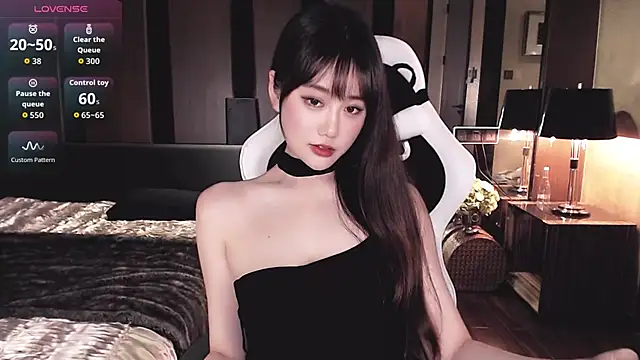 Snapshot of Cartier-__Daji- chatting on April 22, 11:45 am Cartier- Daji- online show from April 22, 11:45 am