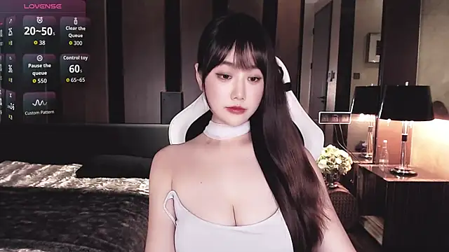 Snapshot of Cartier-__Daji- chatting on April 23, 12:29 pm Cartier- Daji- online show from April 23, 12:29 pm