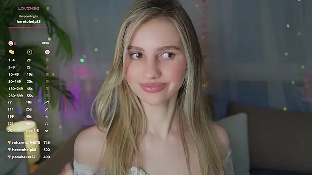 Snapshot of Fluffy-Angel chatting on February 6, 2:26 pm Fluffy-Angel online show from February 6, 2:26 pm