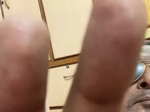 Snapshot of Lookin4Kinky_Partner chatting on November 21, 4:27 pm Lookin4Kinky Partner online show from November 21, 4:27 pm